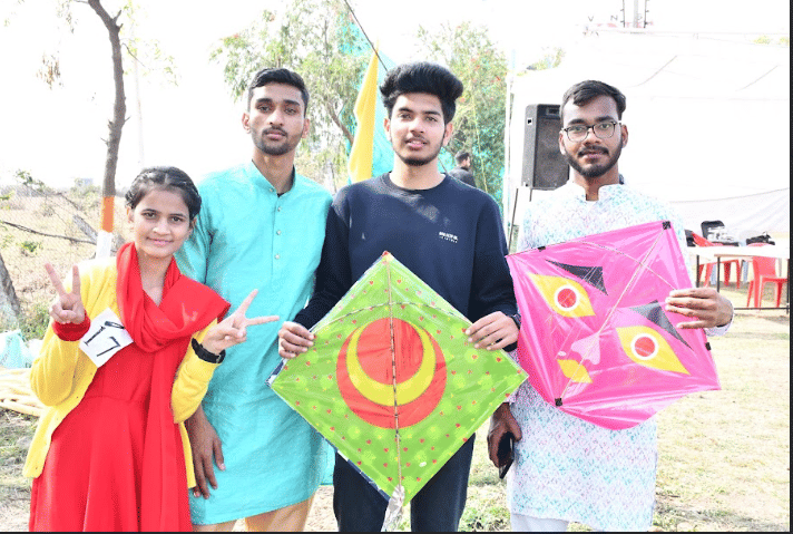 VNS Group of Institutions, Faculty of Pharmacy Bhopal Kites Festival photo 7